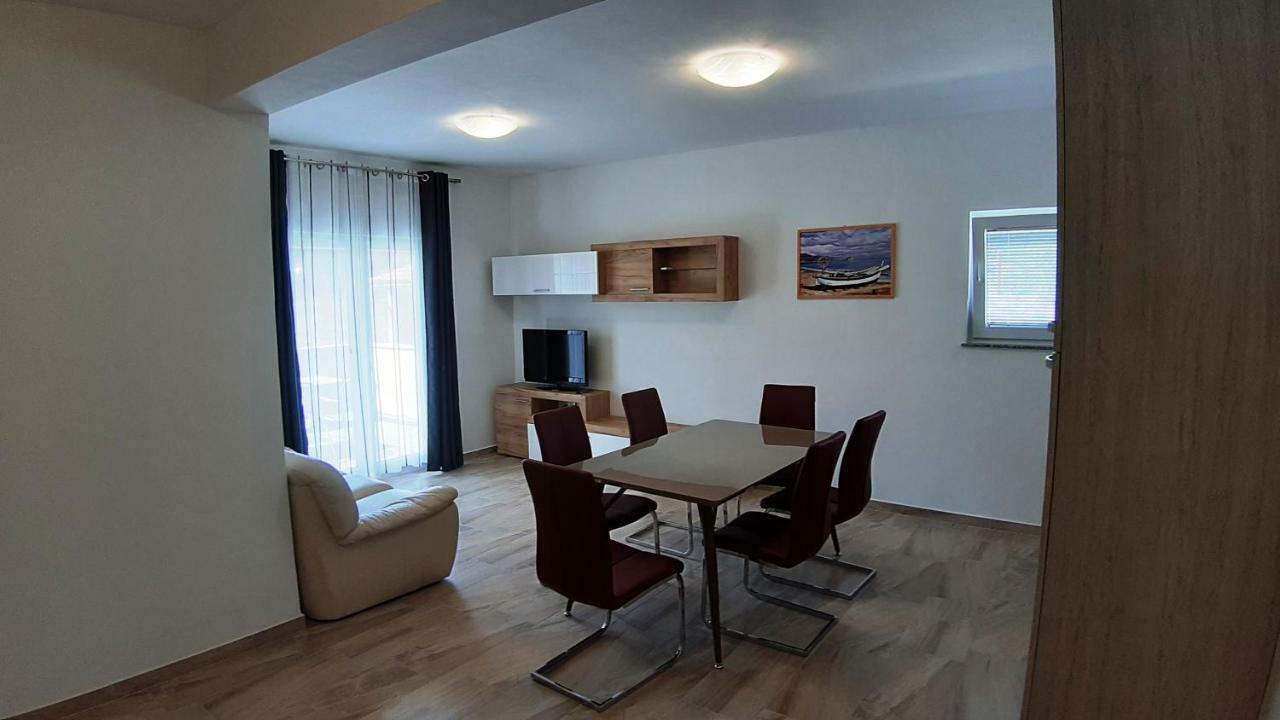 Relax Apartment Starigrad Exterior photo