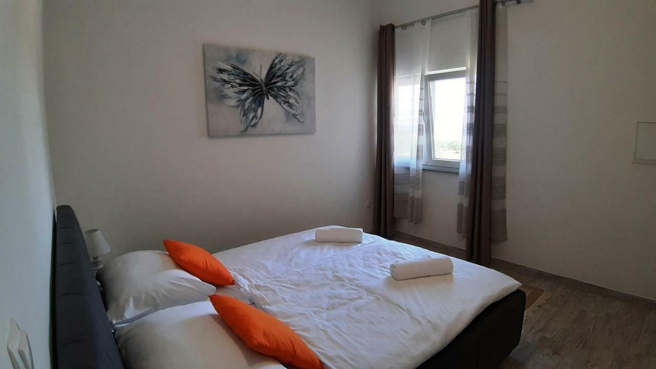 Relax Apartment Starigrad Exterior photo