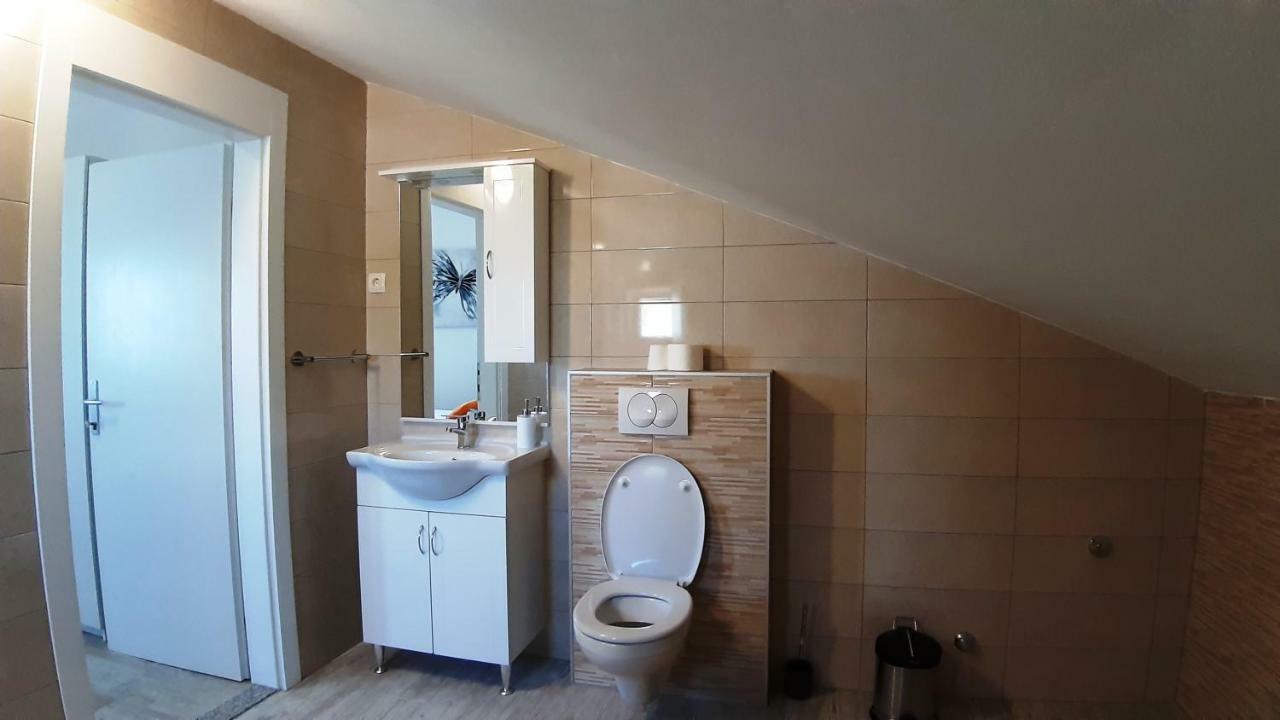 Relax Apartment Starigrad Exterior photo