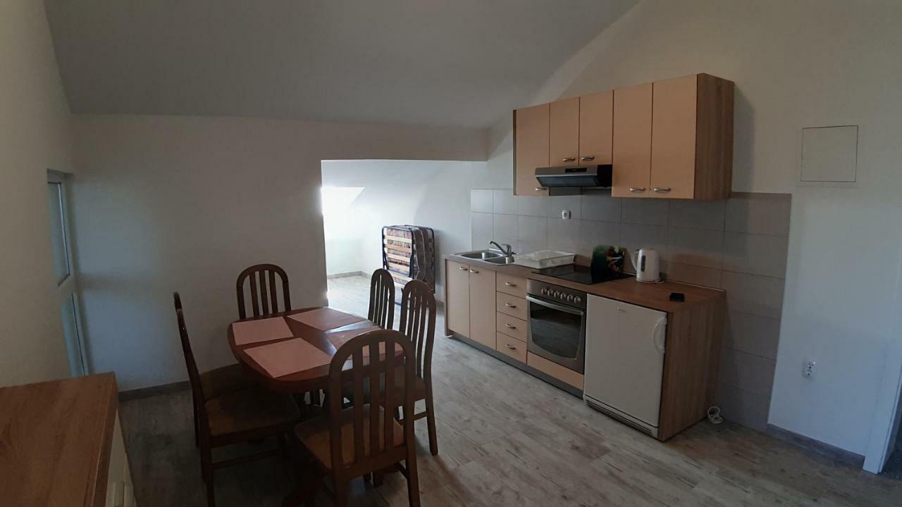 Relax Apartment Starigrad Exterior photo