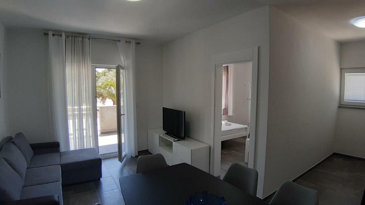 Relax Apartment Starigrad Exterior photo